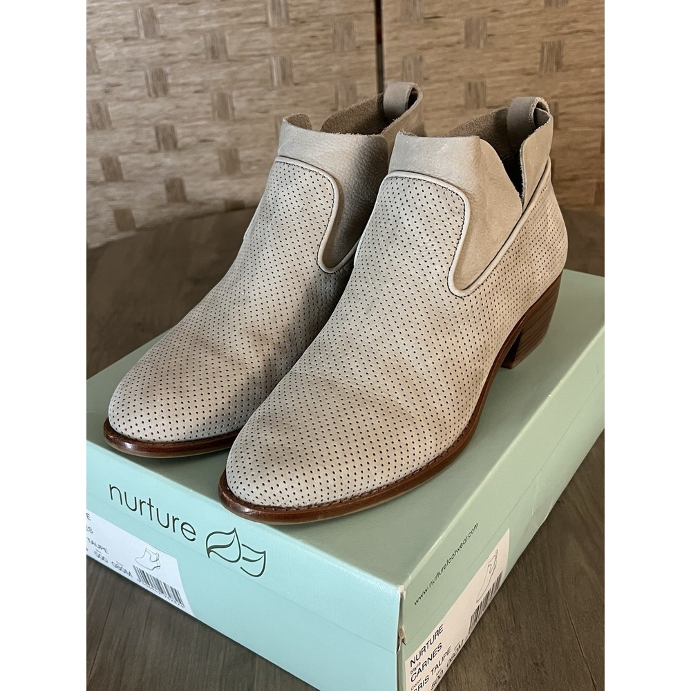 Nurture Carnes Leather Ankle Booties‎ Taupe Boots Women's 8 M New in Box